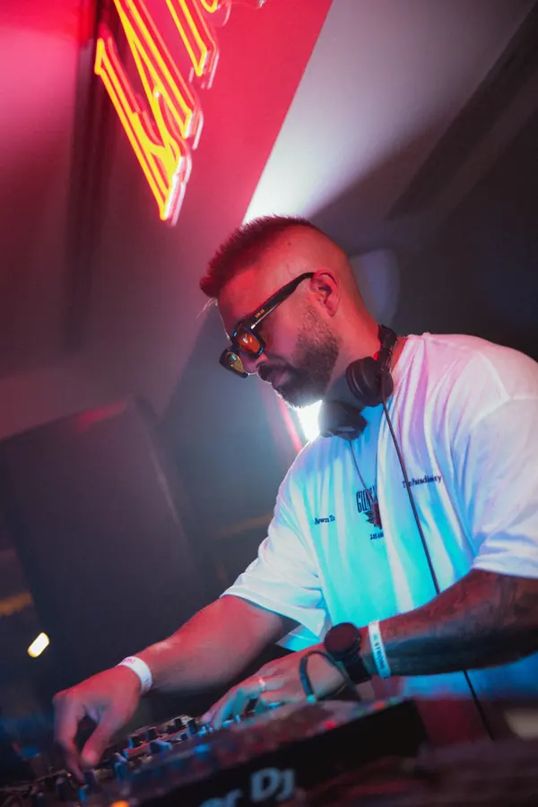 Armando Troya DJ · Club light